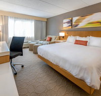 Delta Hotels by Marriott Utica - Accommodation Deal