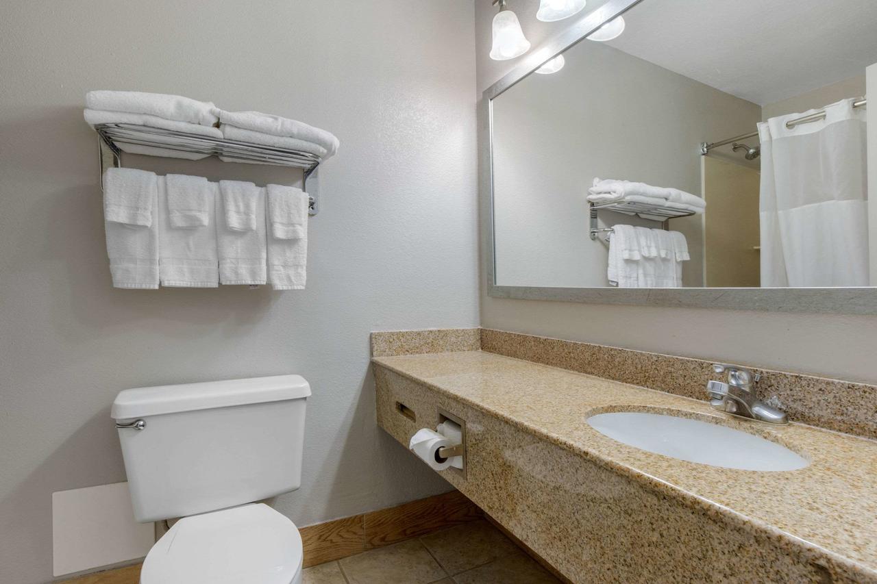 Quality Inn Carolina Oceanfront - thumb 23
