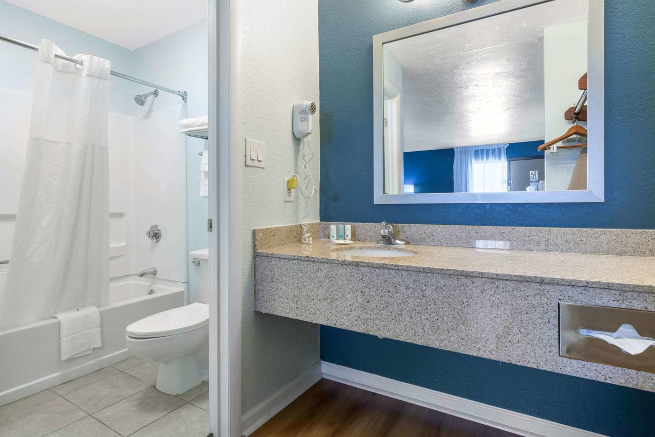 Quality Inn Carolina Oceanfront - thumb 5