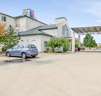 Motel 6 Cleveland - Medina - Accommodation Deal