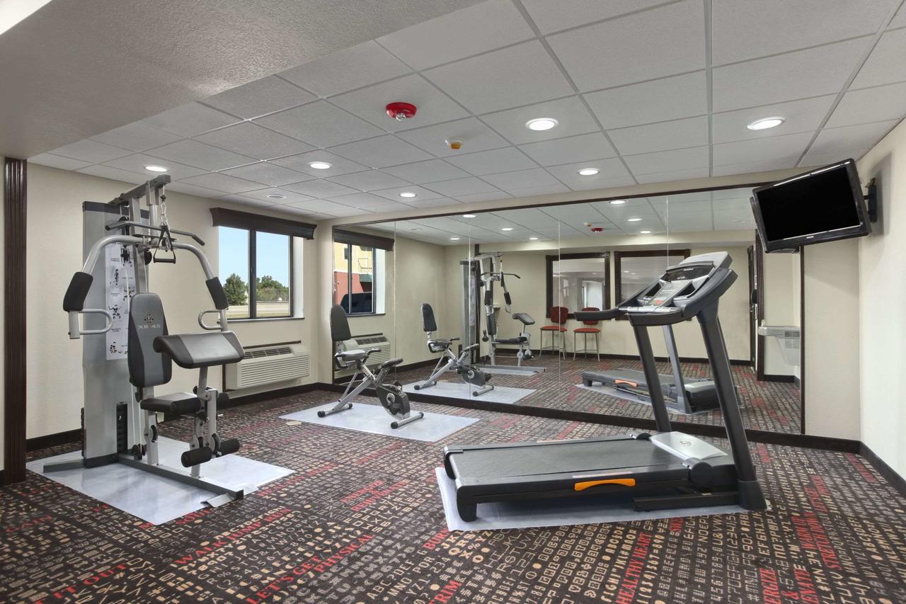 Ramada By Wyndham Tulsa - thumb 29