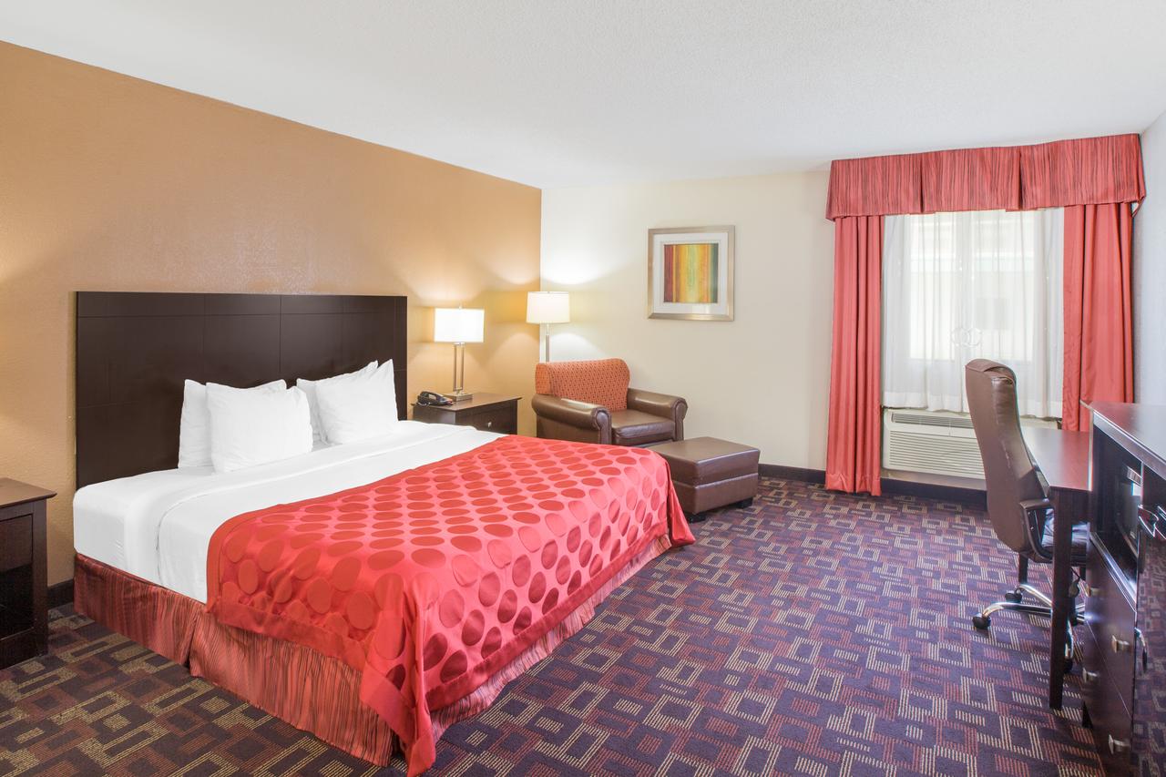 Ramada By Wyndham Tulsa - thumb 14