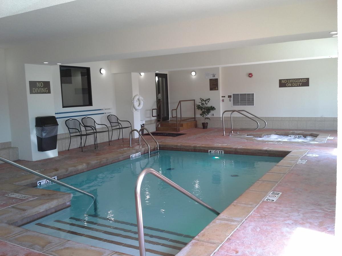 Ramada By Wyndham Tulsa - thumb 24