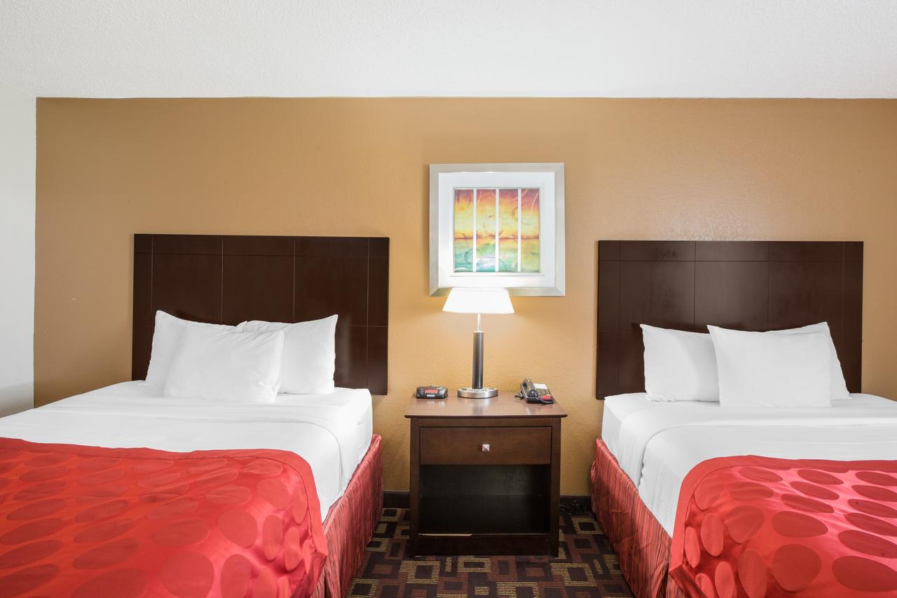 Ramada By Wyndham Tulsa - thumb 9