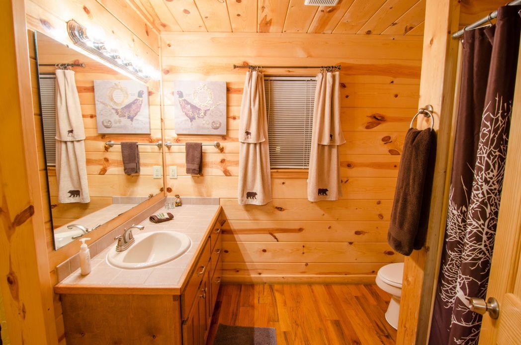 4R Escape Lodge (2 Bdrm) (Luxury Cabin) (Hot Tub) Cabin - thumb 17