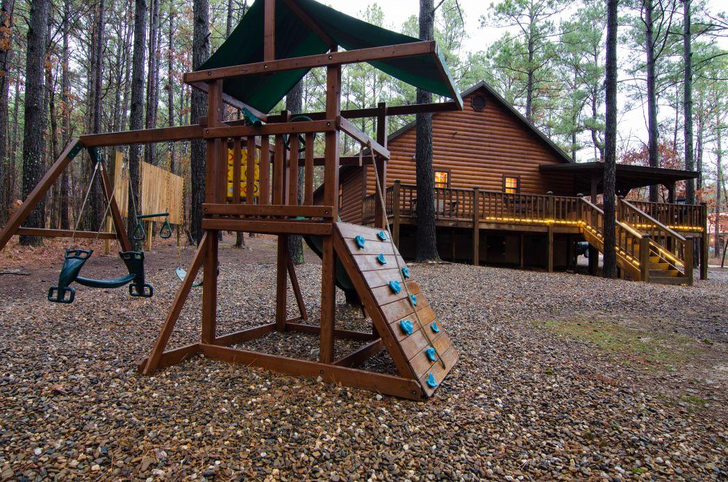 4R Escape Lodge (2 Bdrm) (Luxury Cabin) (Hot Tub) Cabin - thumb 7