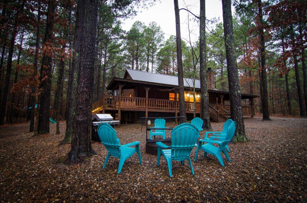 4R Escape Lodge (2 Bdrm) (Luxury Cabin) (Hot Tub) Cabin - thumb 8