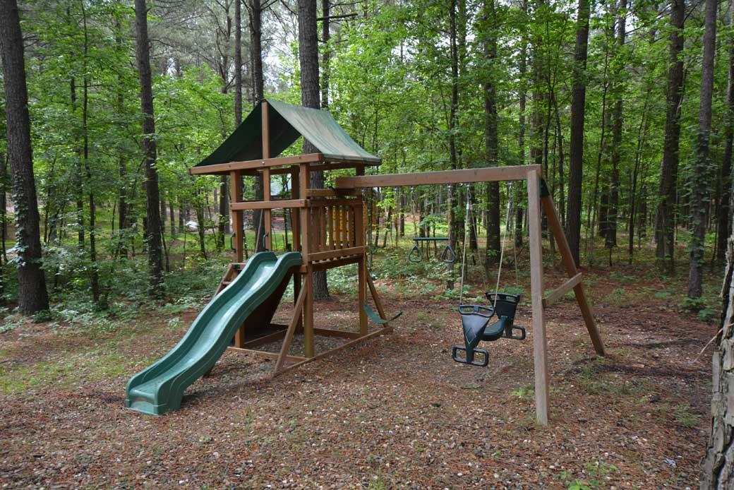 4R Escape Lodge (2 Bdrm) (Luxury Cabin) (Hot Tub) Cabin - thumb 12