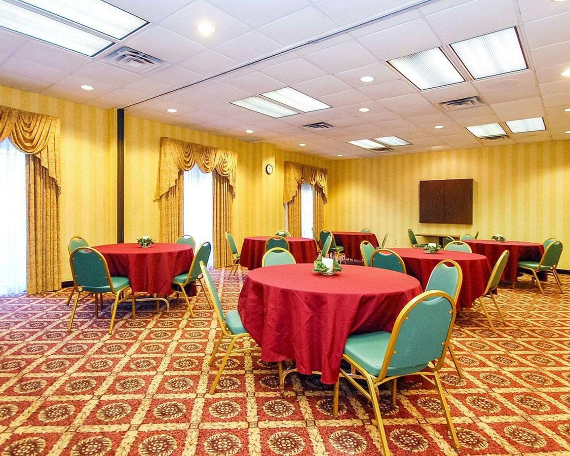 Comfort Inn At The Park - thumb 24