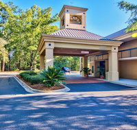 Clarion Inn  Suites Aiken - Accommodation Deal