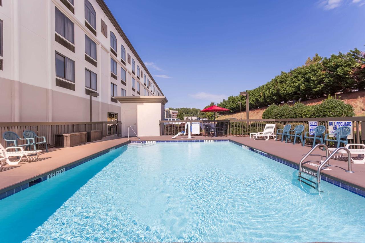 Wingate By Wyndham Greenville Airport - thumb 9
