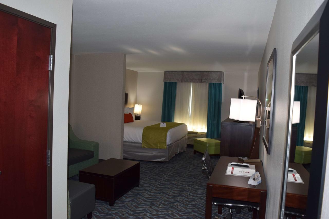 Best Western Plus Hardeeville Inn & Suites - thumb 17