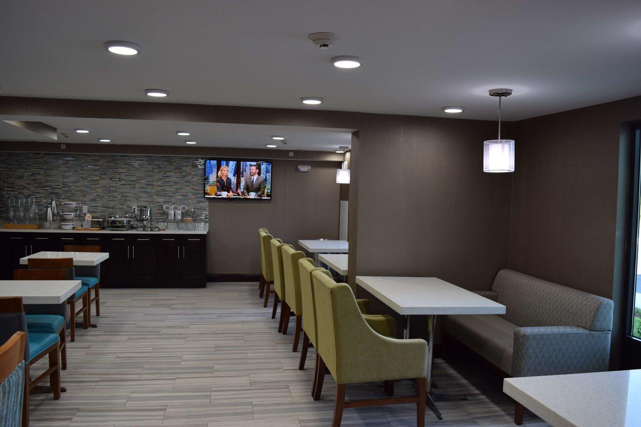 Best Western Plus Hardeeville Inn & Suites - thumb 9