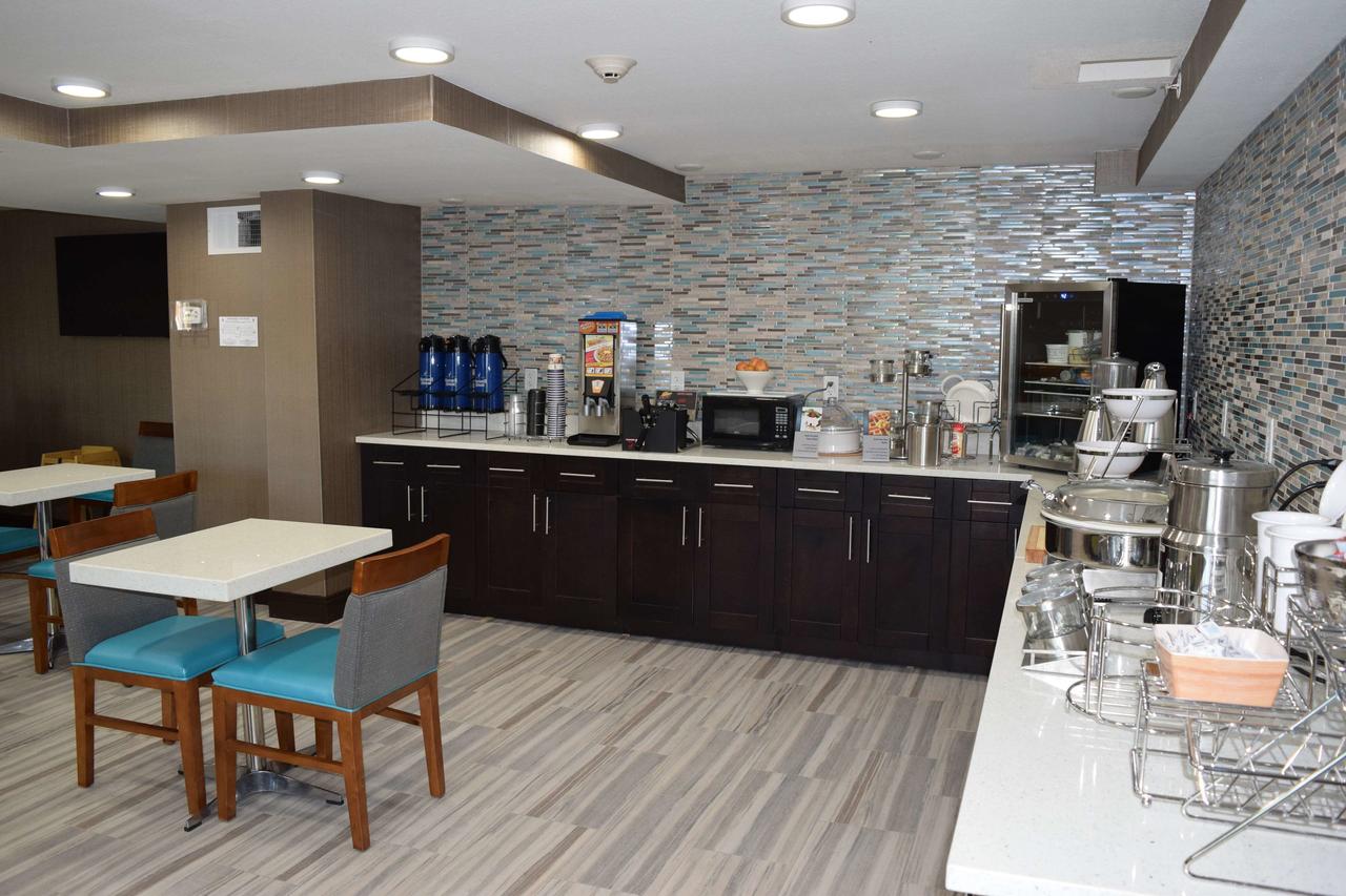 Best Western Plus Hardeeville Inn & Suites - thumb 7