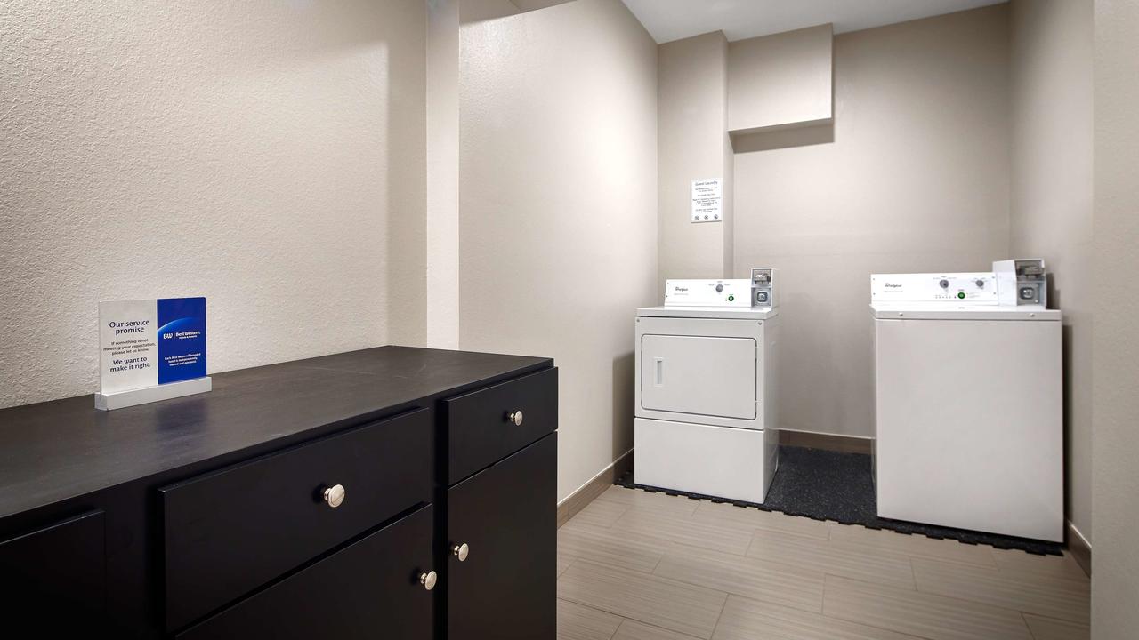 Best Western Plus Hardeeville Inn & Suites - thumb 32