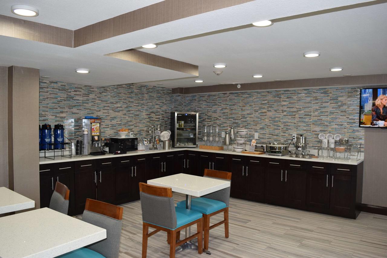 Best Western Plus Hardeeville Inn & Suites - thumb 11