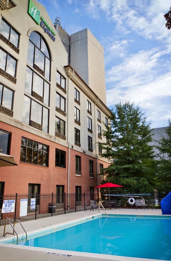 Holiday Inn Express Hotel & Suites Greenville-Downtown - thumb 13