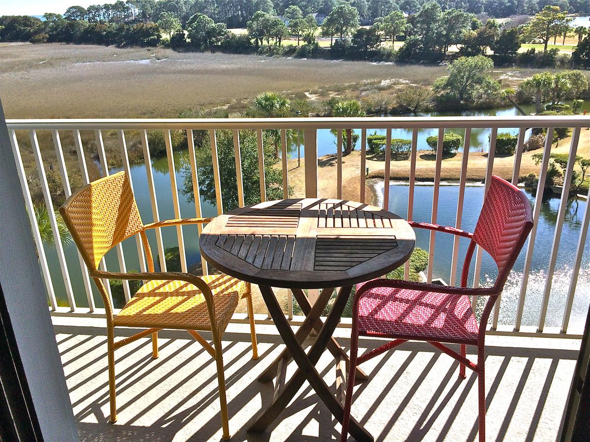 Grand View & Cozy Comfort - thumb 0