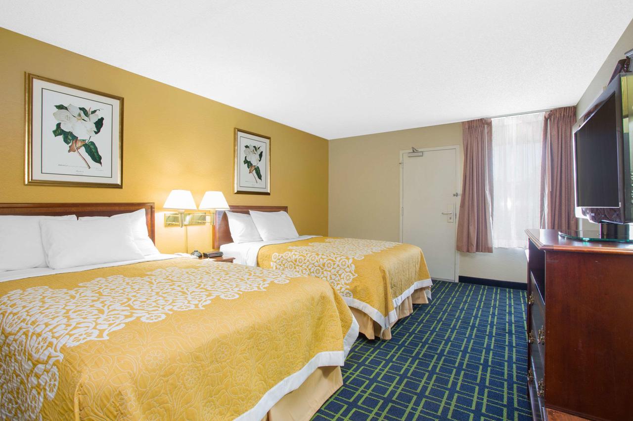 Days Inn By Wyndham Greenville - thumb 25