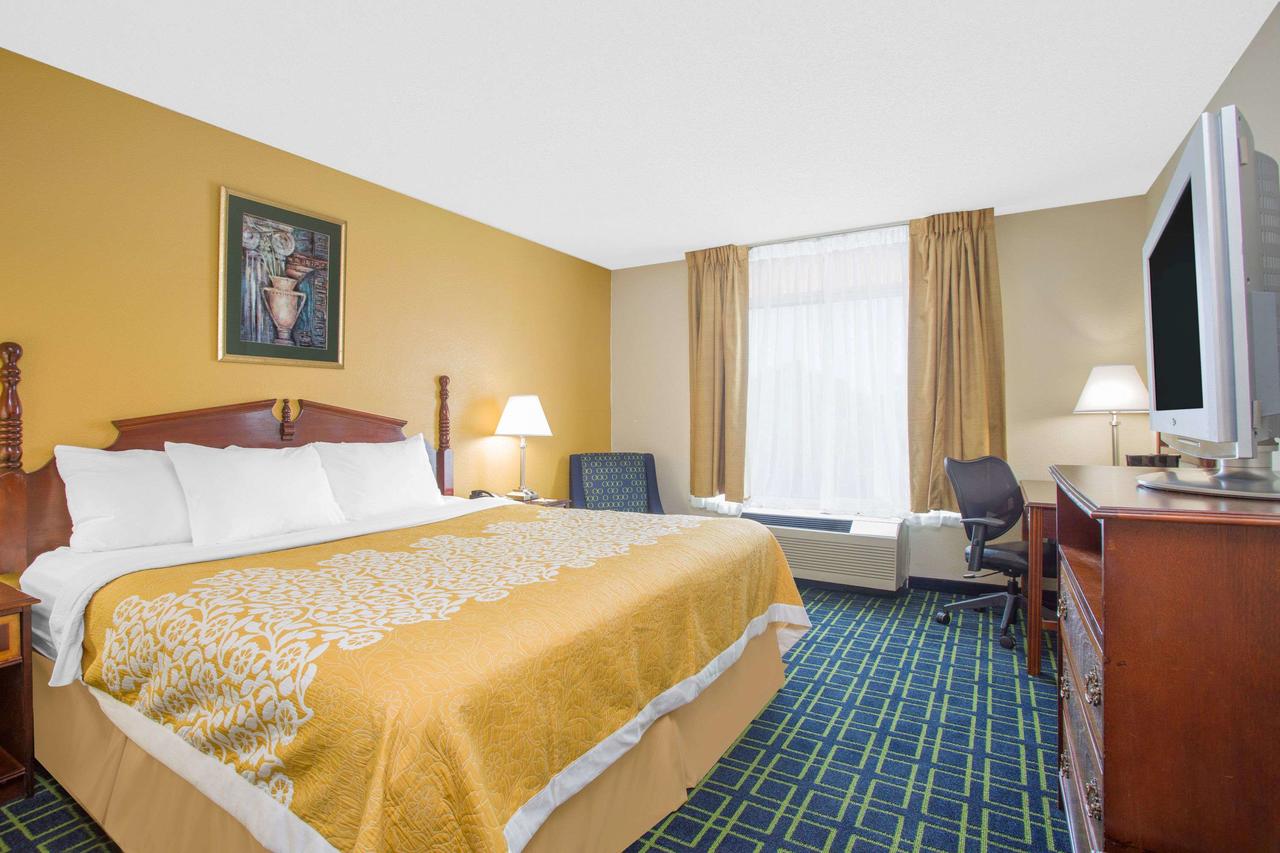 Days Inn By Wyndham Greenville - thumb 23