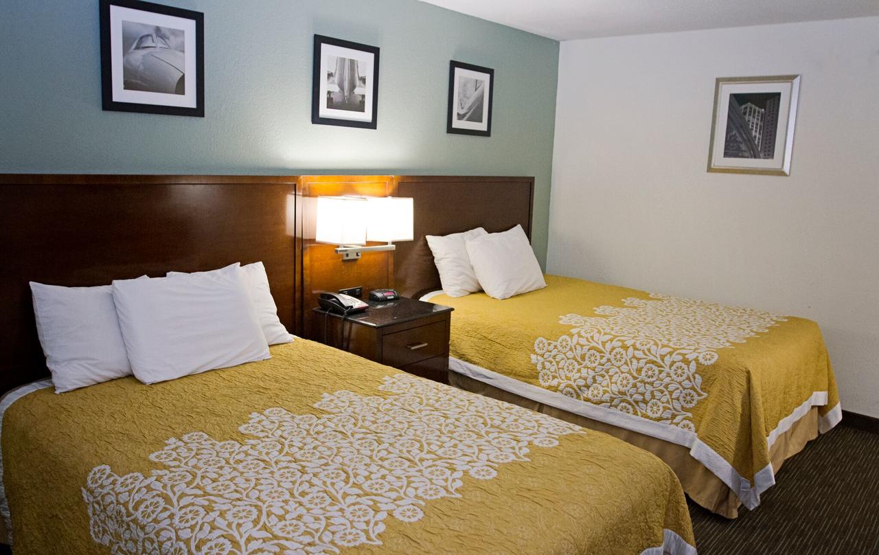 Days Inn By Wyndham Greenville - thumb 1