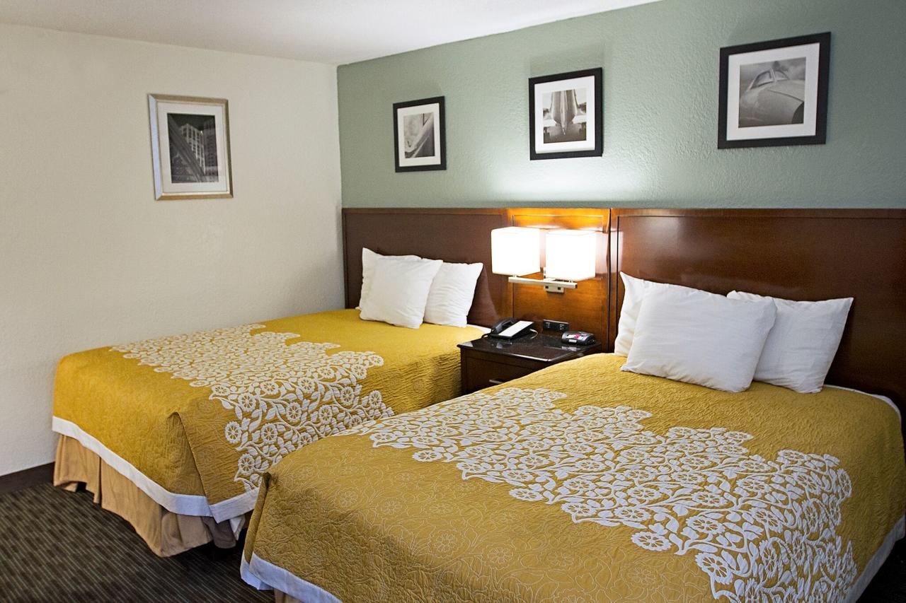 Days Inn By Wyndham Greenville - thumb 13