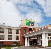 Holiday Inn Express  Suites - Hardeeville-Hilton Head - Accommodation Deal