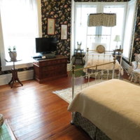 Booking Marion Accommodation Deal