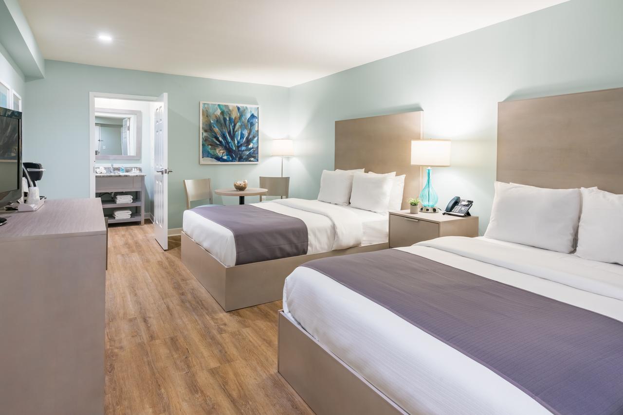 The Palms Oceanfront Hotel - thumb 7