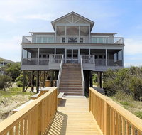 Relic 6 Bedroom-Home Home - Accommodation Deal