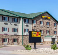 Super 8 by Wyndham Sioux Falls - Accommodation Deal