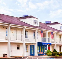Baymont by Wyndham Tullahoma - Accommodation Deal