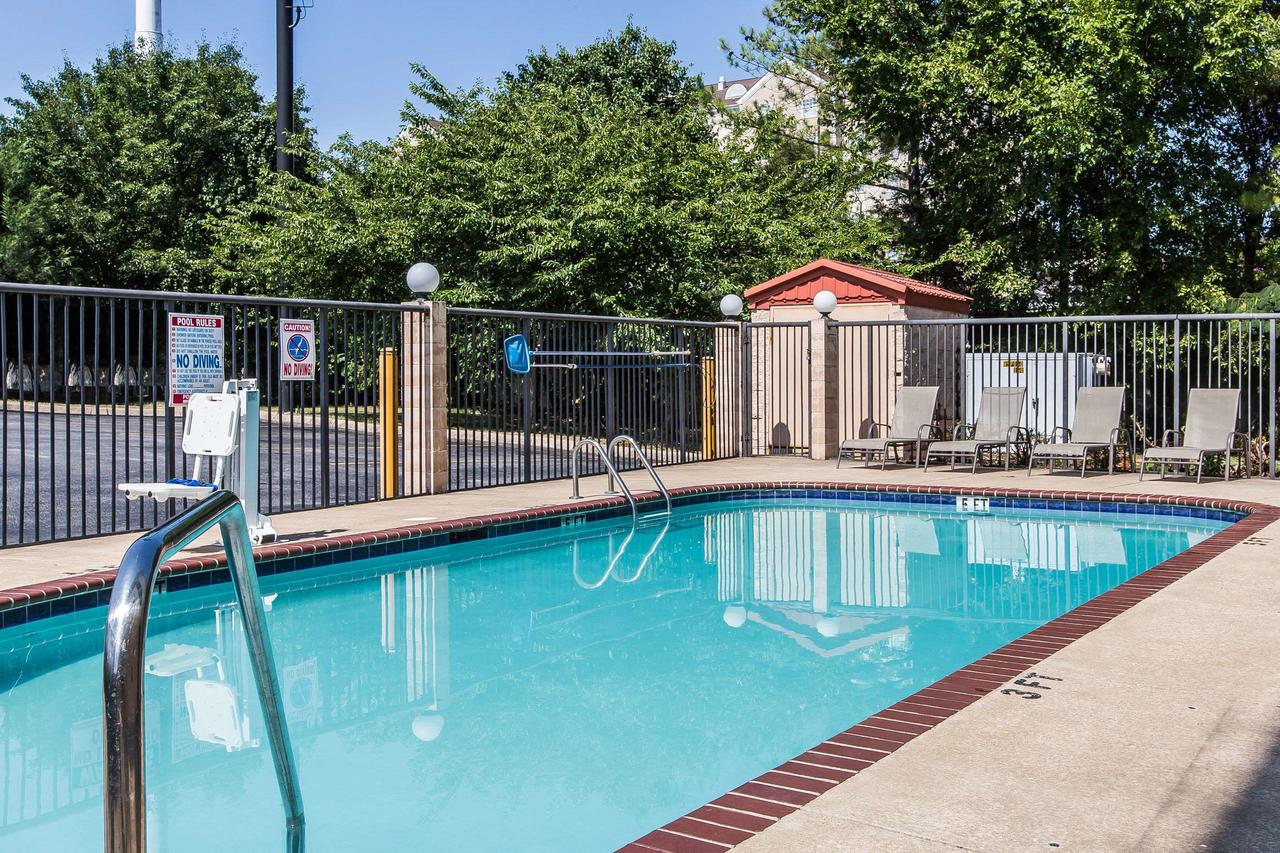 Comfort Inn & Suites Hamilton Place - thumb 26