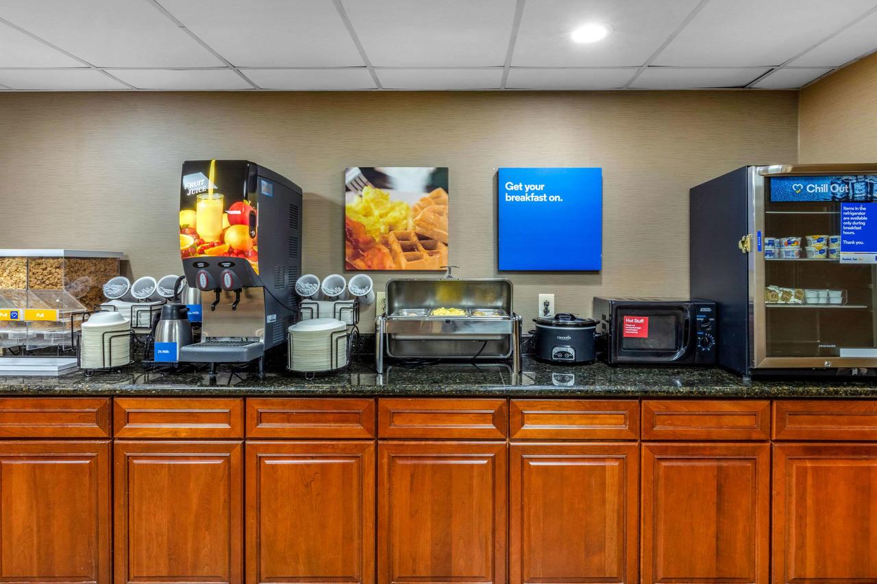 Comfort Inn & Suites Hamilton Place - thumb 14