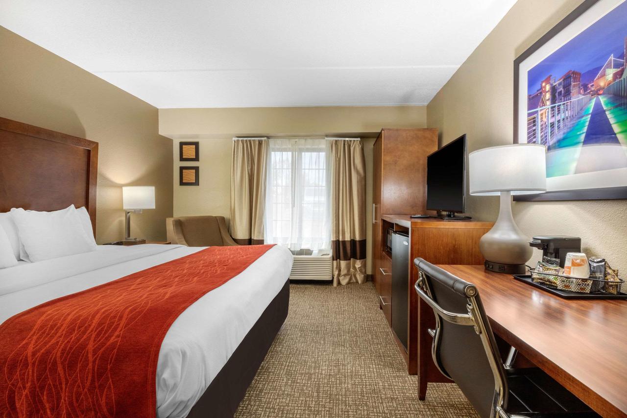 Comfort Inn & Suites Hamilton Place - thumb 27