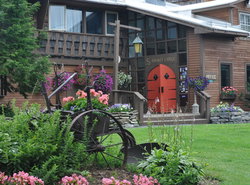 Summit Lodge