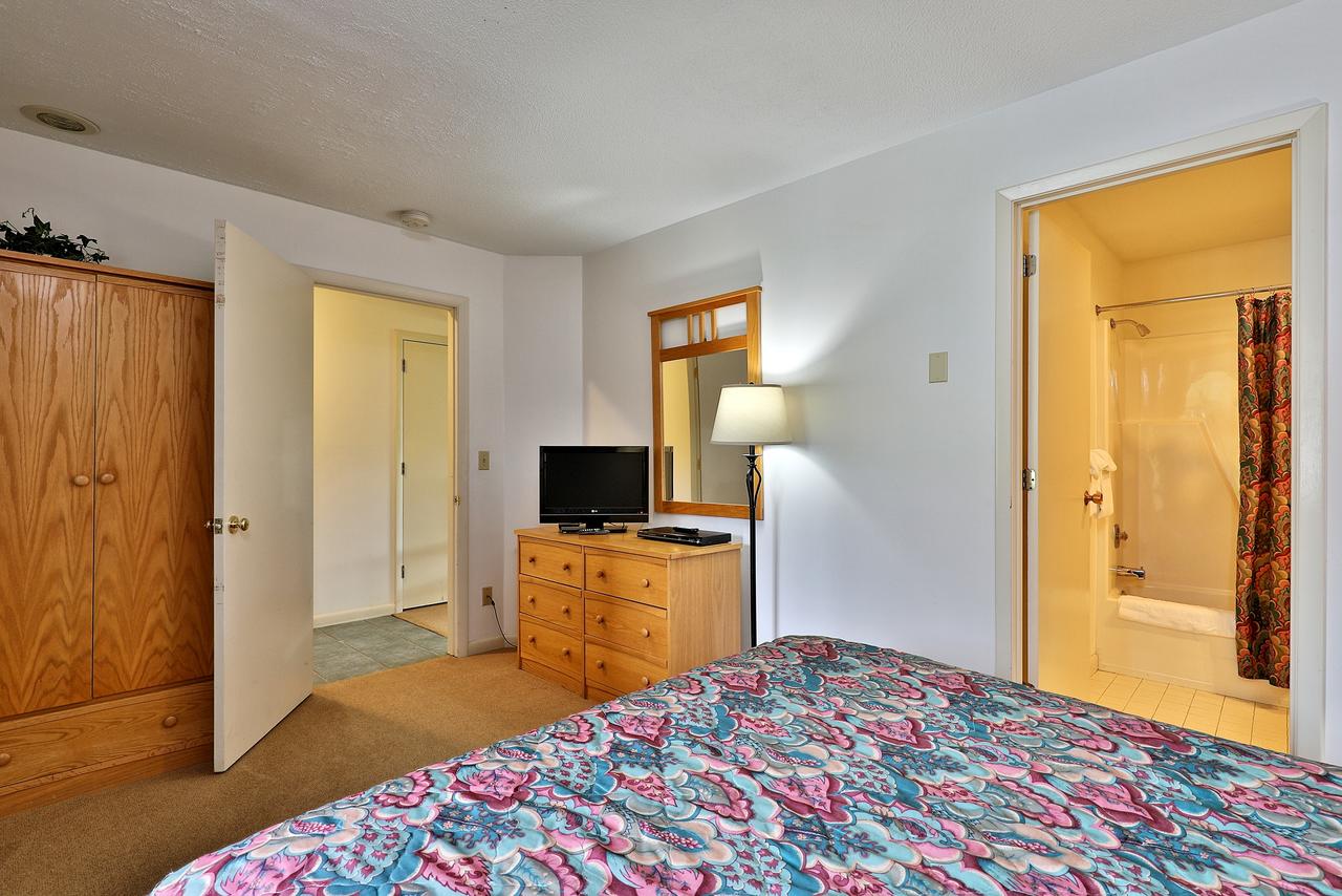 Cedarbrook Queen Suite 106 - thumb 16