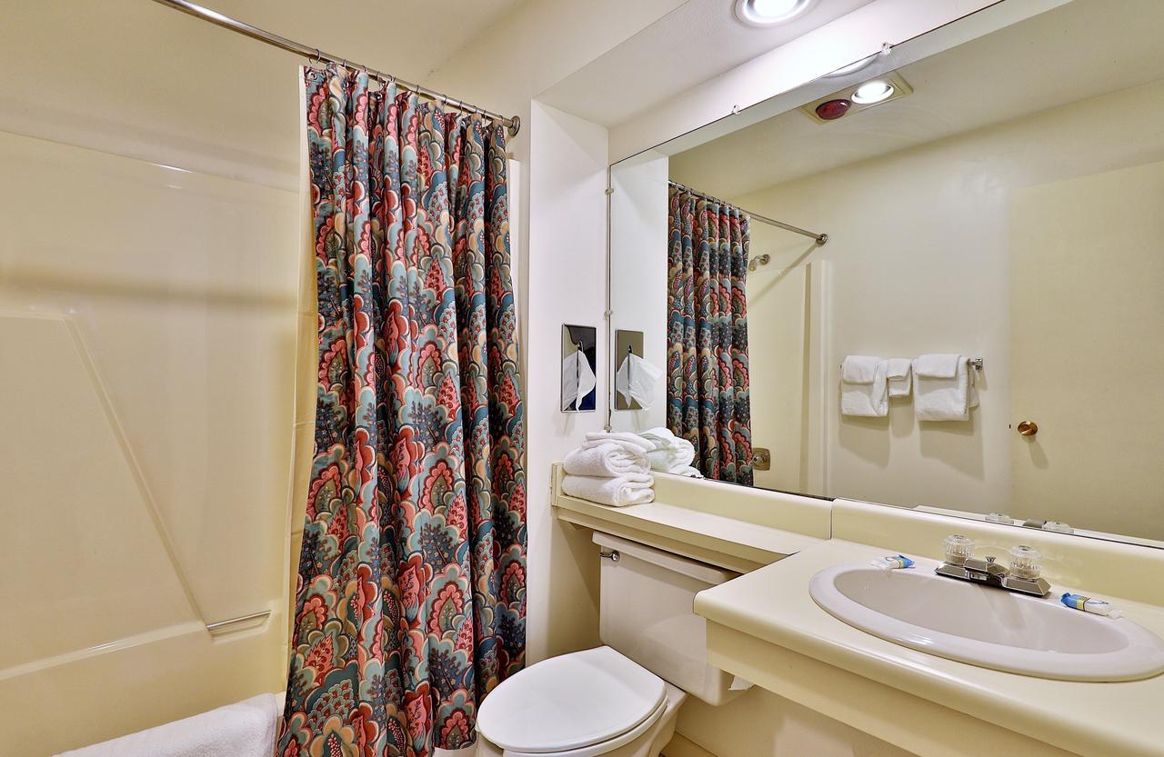 Cedarbrook Queen Suite 202 - thumb 13