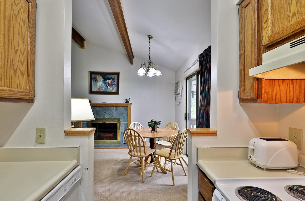 Cedarbrook Queen Suite 202 - thumb 22