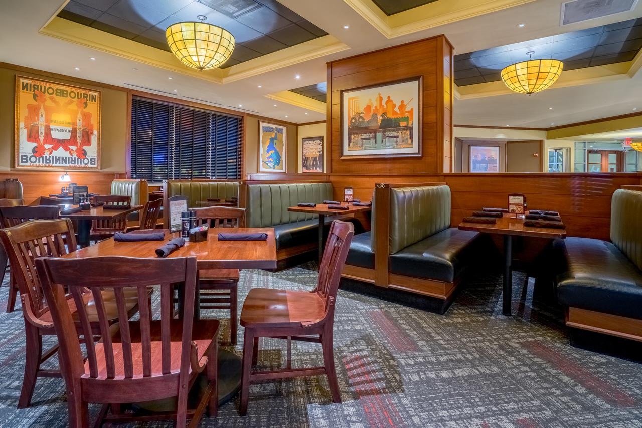 Crowne Plaza Hotel Dulles Airport - thumb 41