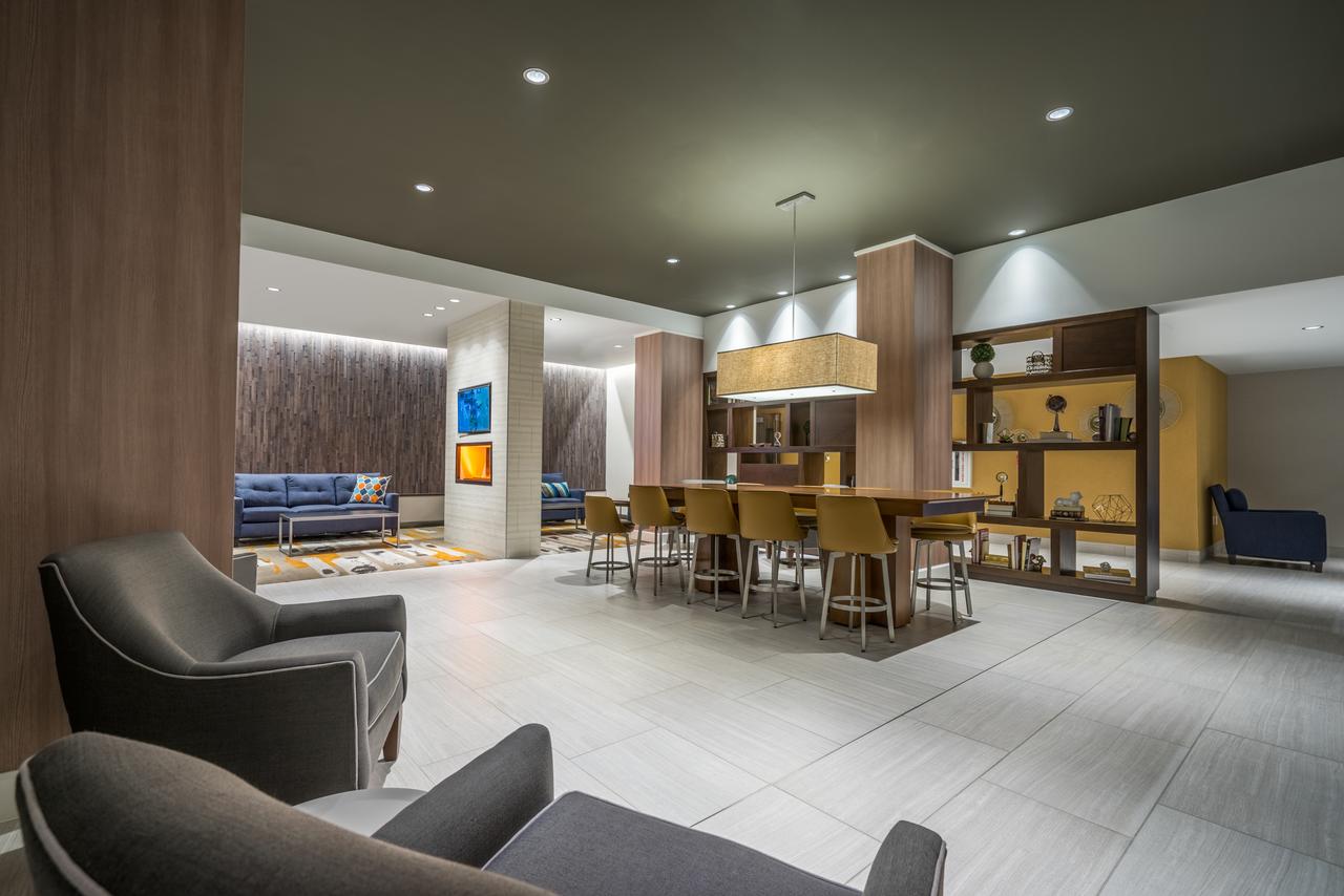 Crowne Plaza Hotel Dulles Airport - thumb 8