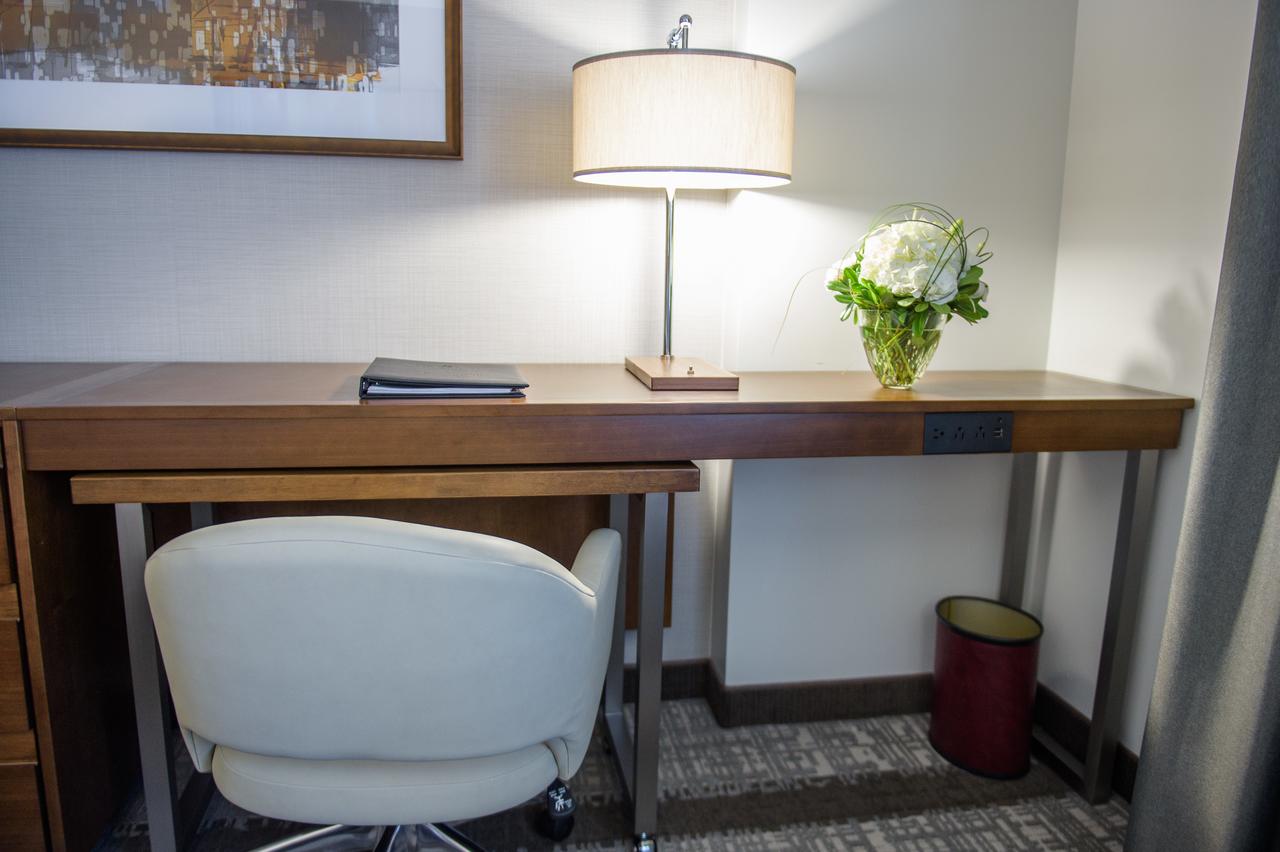 Crowne Plaza Hotel Dulles Airport - thumb 20