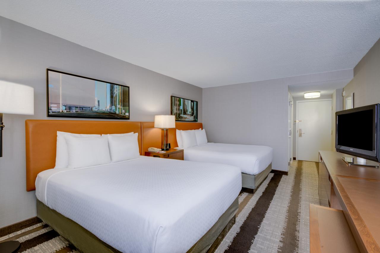 Crowne Plaza Hotel Dulles Airport - thumb 32