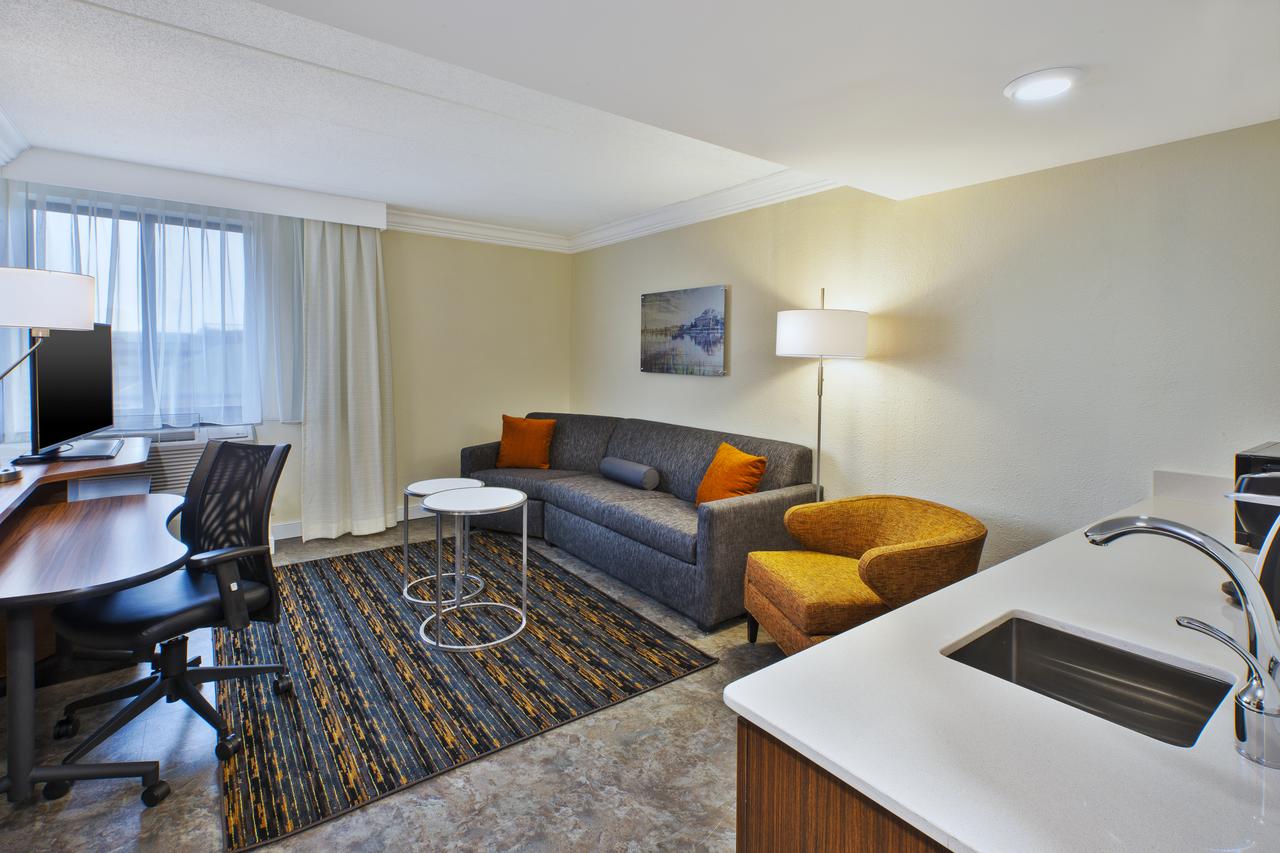 Fairfield By Marriott Inn & Suites Herndon Reston - thumb 10