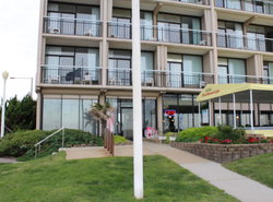 Four Sails Resort