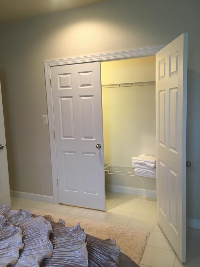 Very Clean Spacious Basement (Private Entrance) - thumb 8