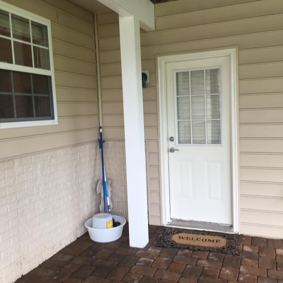 Very Clean Spacious Basement (Private Entrance) - thumb 41