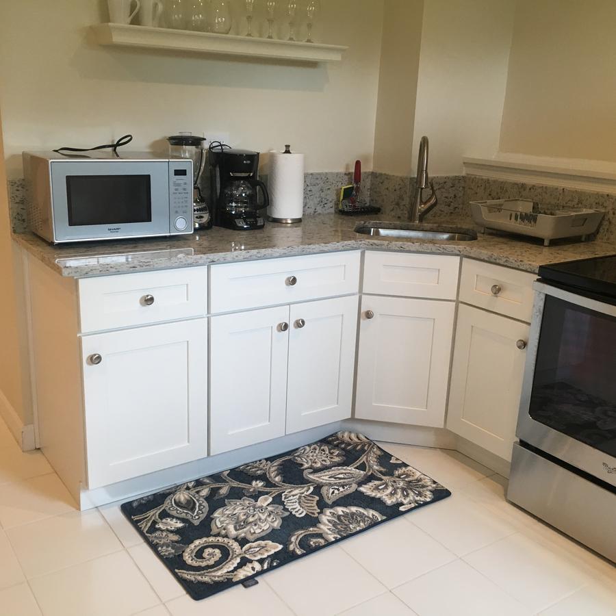 Very Clean Spacious Basement (Private Entrance) - thumb 17