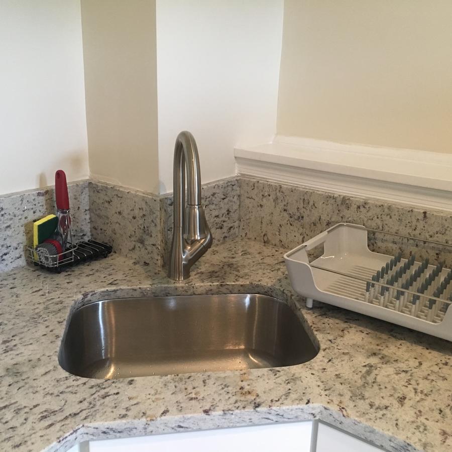Very Clean Spacious Basement (Private Entrance) - thumb 32