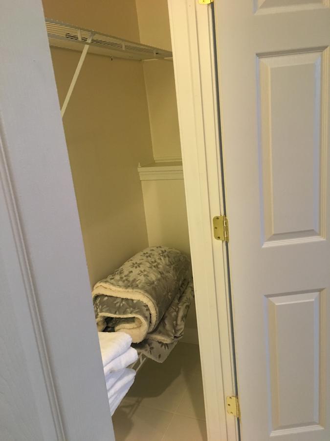 Very Clean Spacious Basement (Private Entrance) - thumb 21